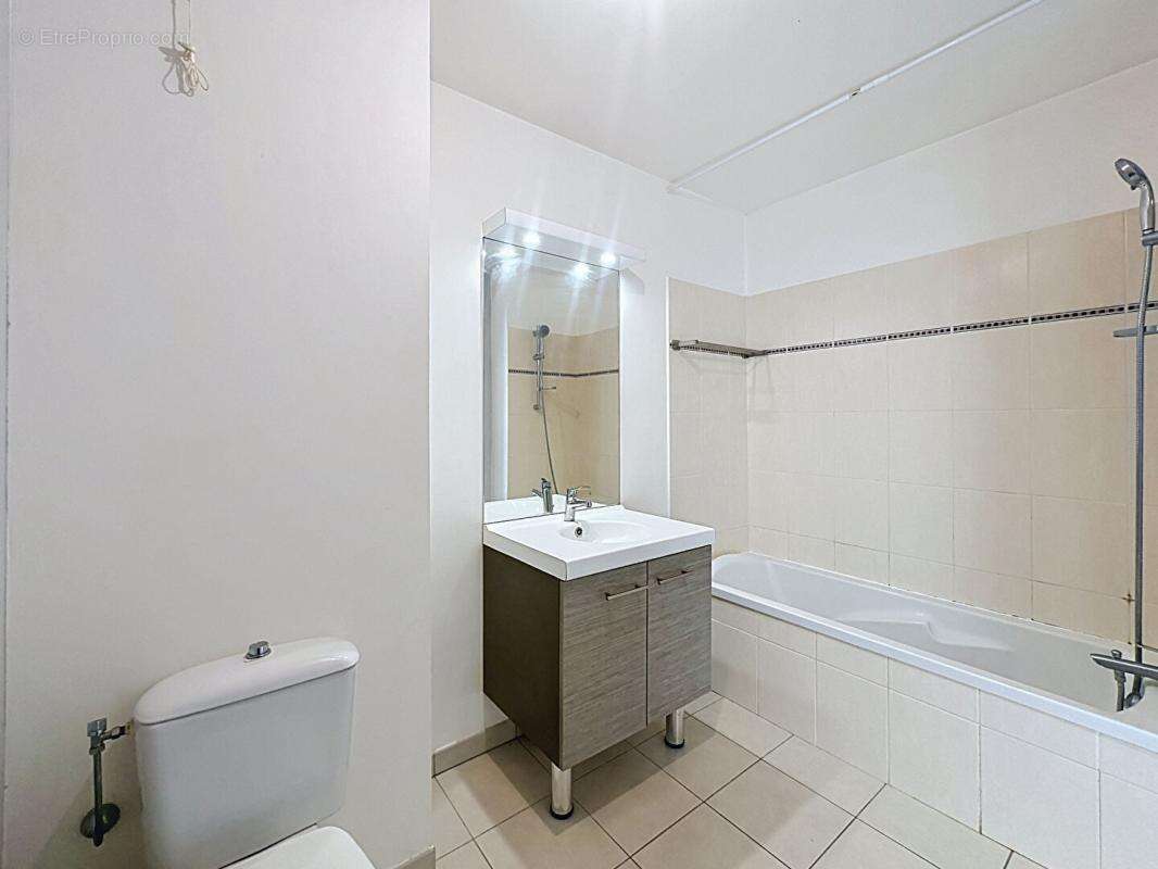 Appartement à LE LUC