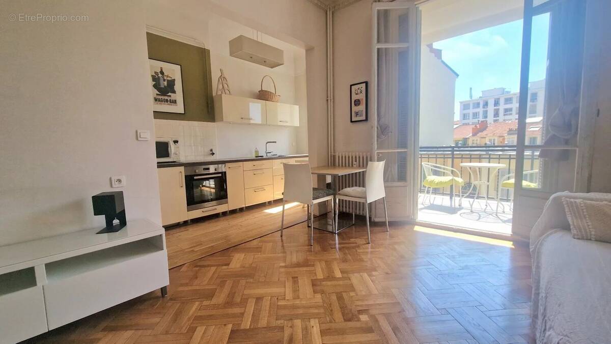 Appartement à NICE