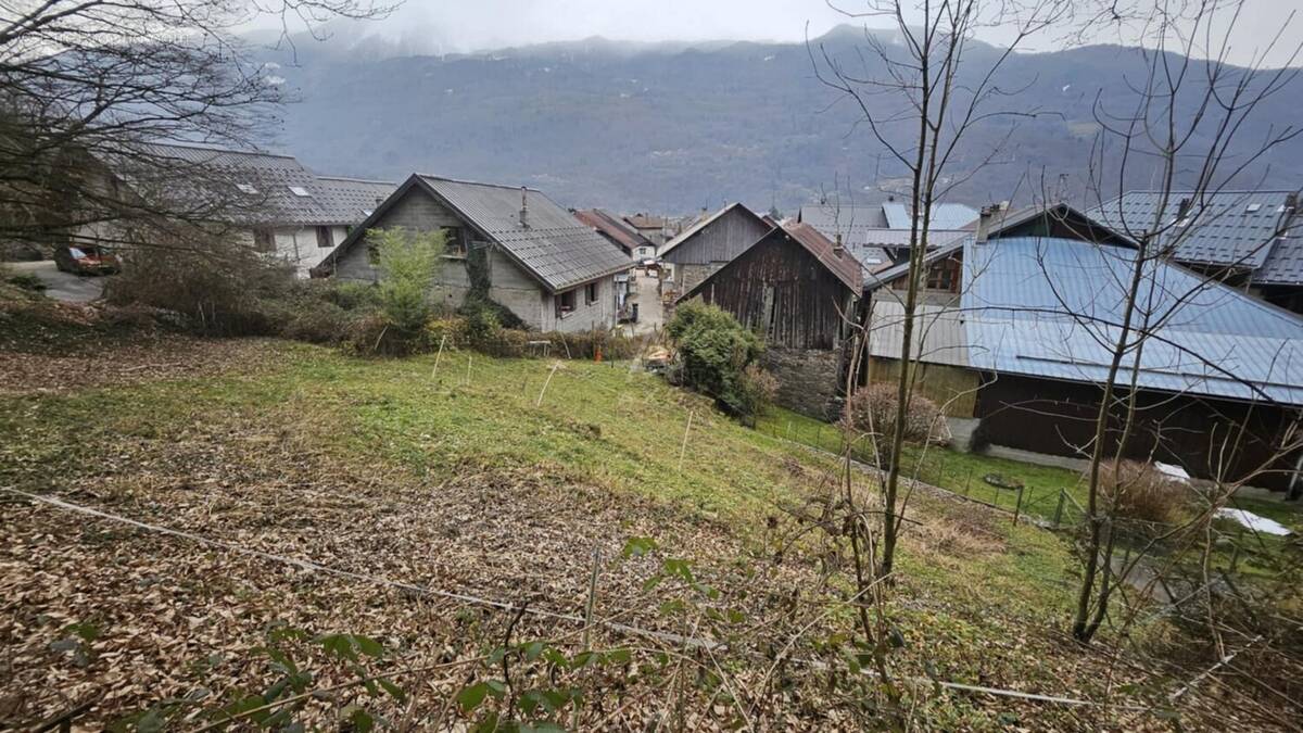Terrain à LA BATHIE