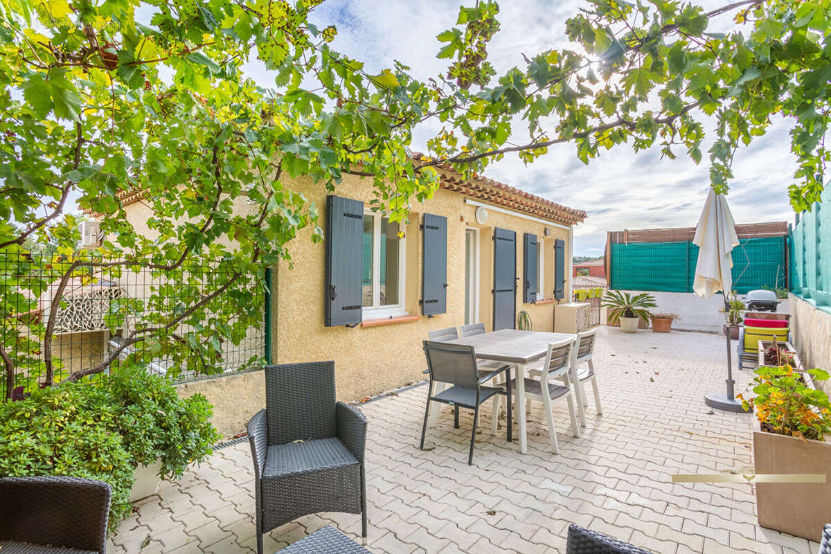 Maison à ENSUES-LA-REDONNE