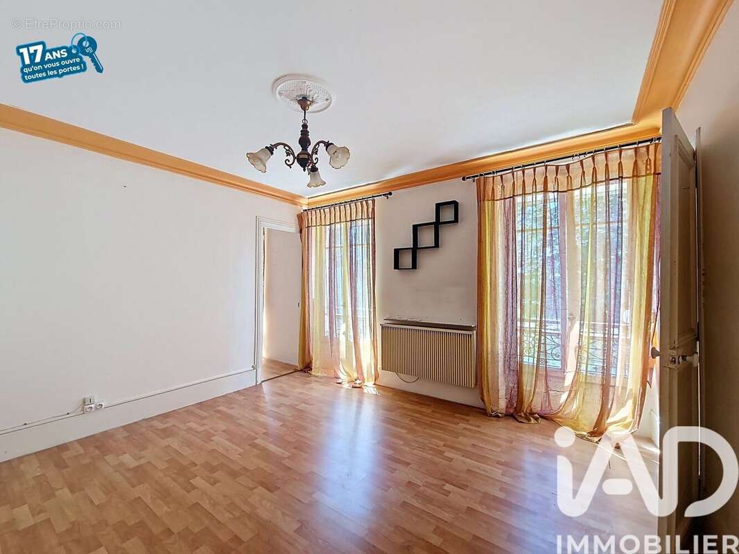 Photo 2 - Appartement à SAINT-DENIS