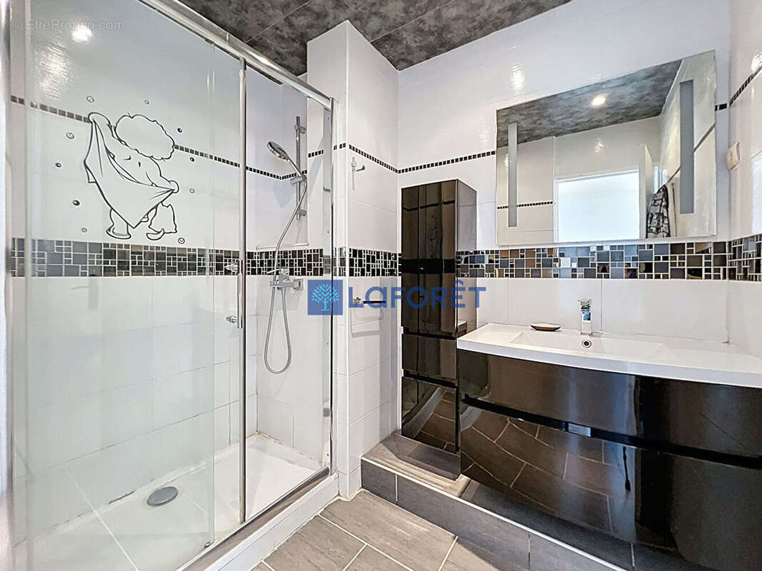 Appartement à SAVIGNY-SUR-ORGE