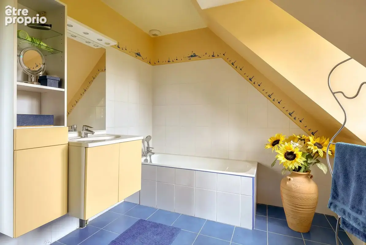Maison 7 pièces 218 m² à vendre à Equemauville (14600) - photo 12