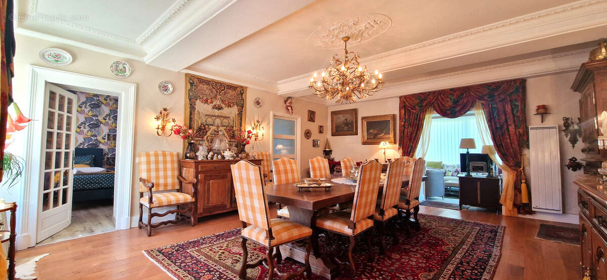 Maison à GRANDCAMP-MAISY