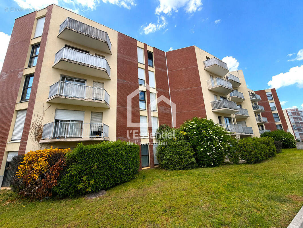 Appartement à VERNEUIL-SUR-SEINE