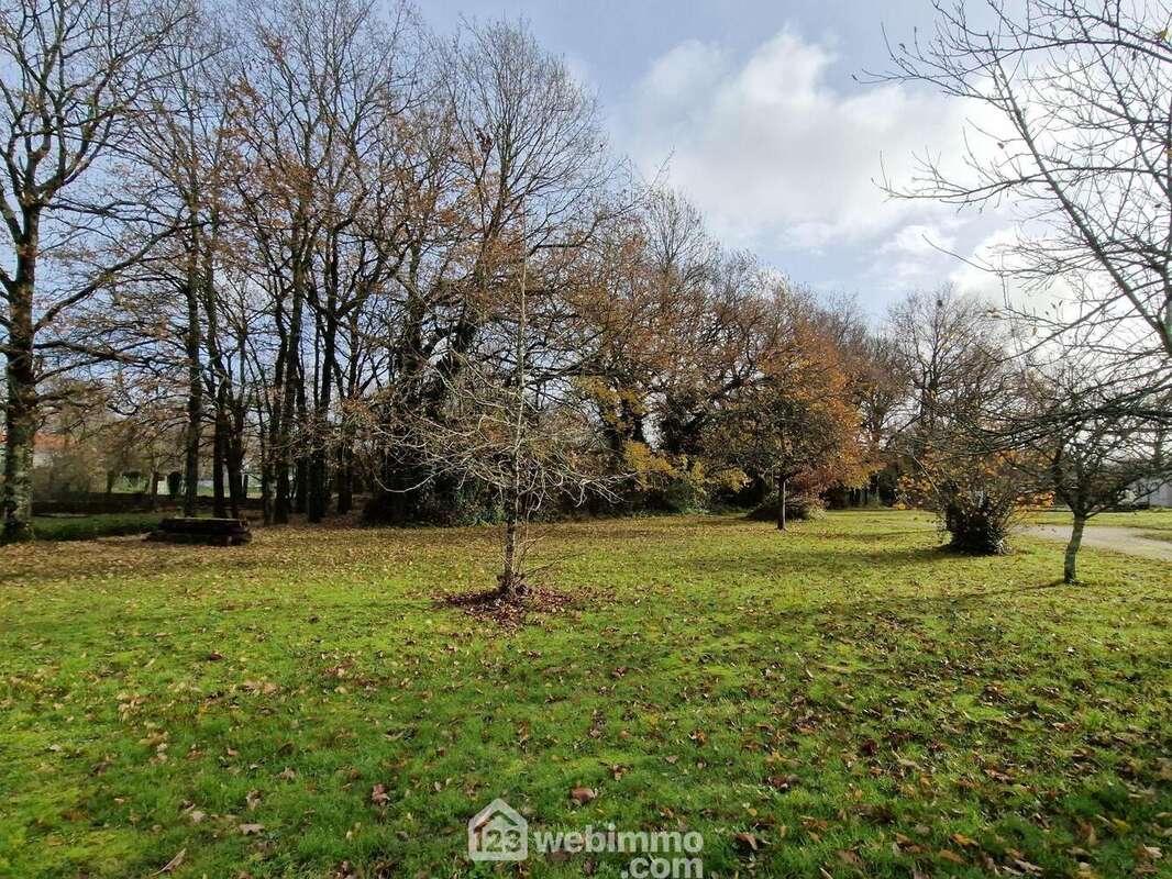 Terrain à VENANSAULT