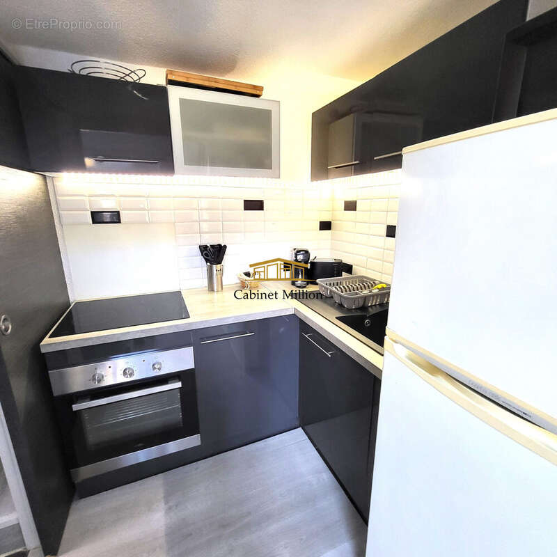 Maison à VIC-LA-GARDIOLE