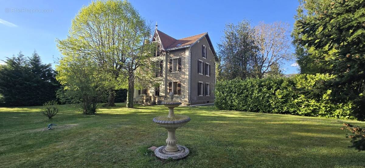 Maison à SAINT-PAUL-DE-JARRAT