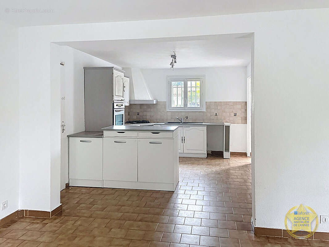 Maison à ROCHEFORT-DU-GARD