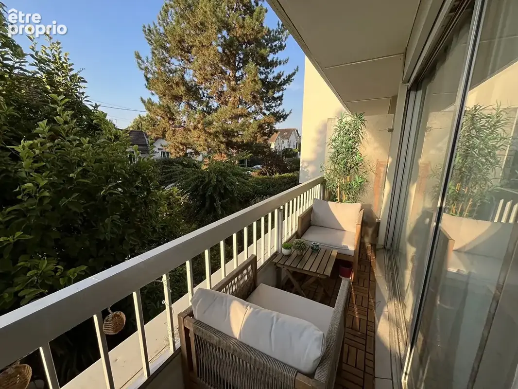 Appartement 5 pièces, 3 chambres, terrasse, ascenseur, cave et parking - photo 4