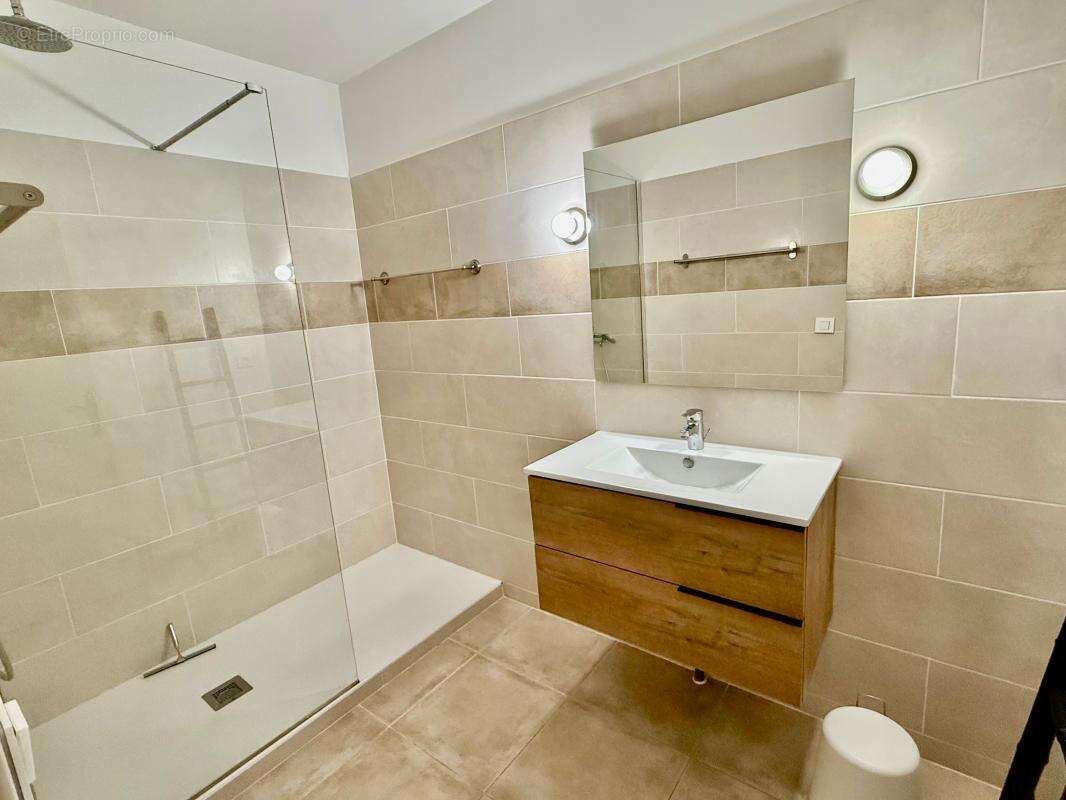 Appartement à VENCE