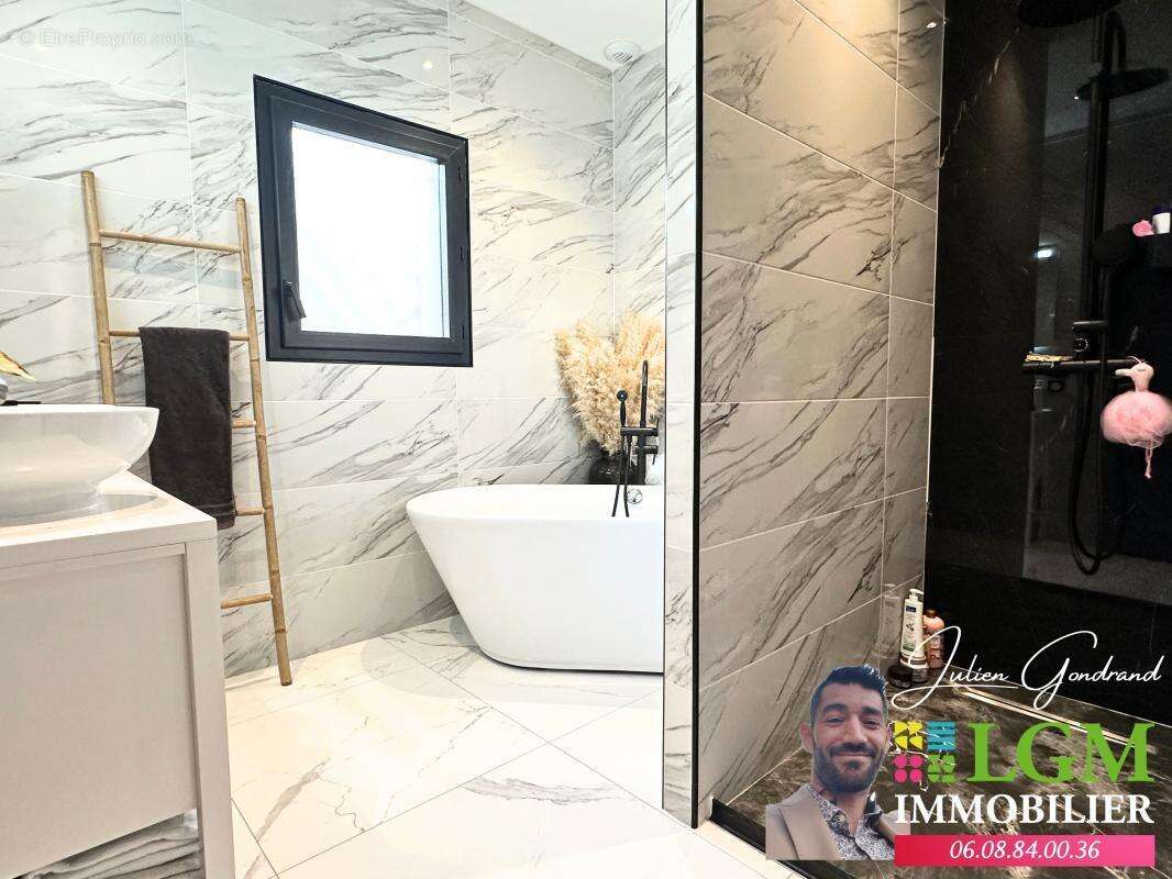 Maison à LA CALMETTE