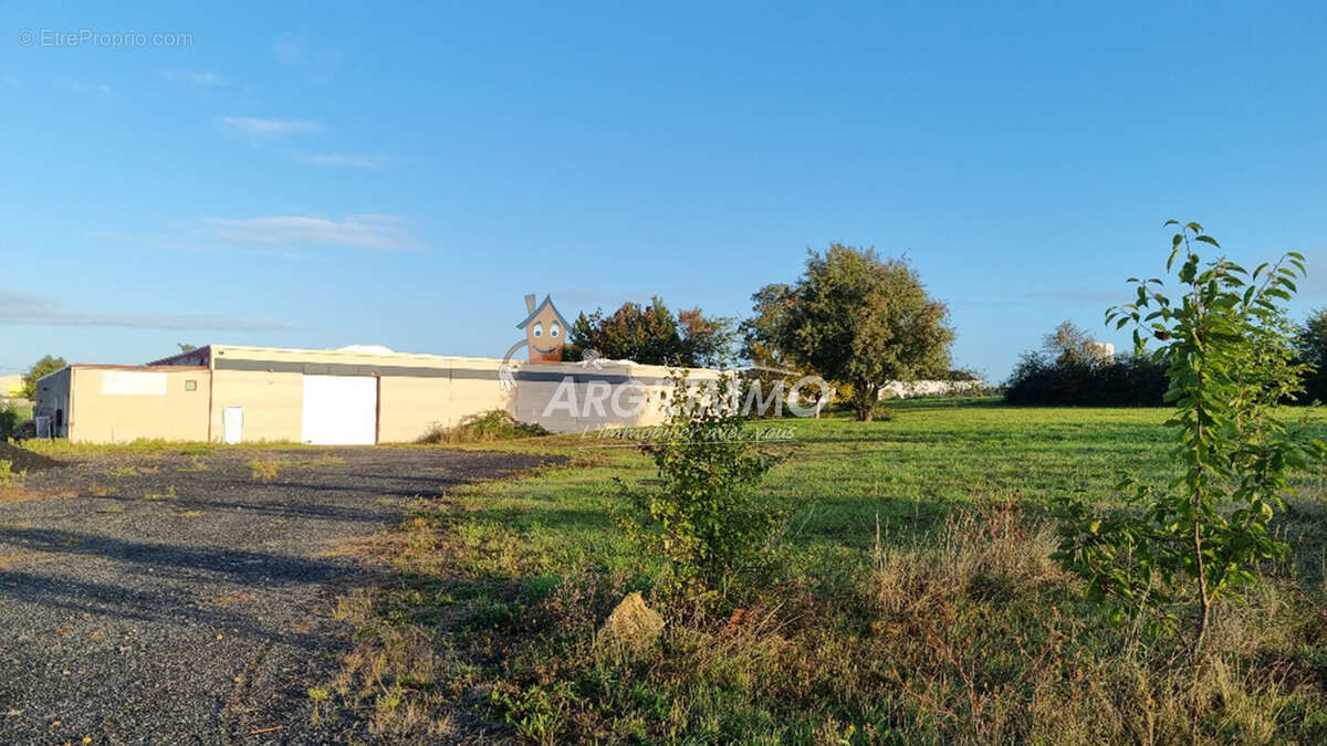 Autre à SAINT-CALAIS