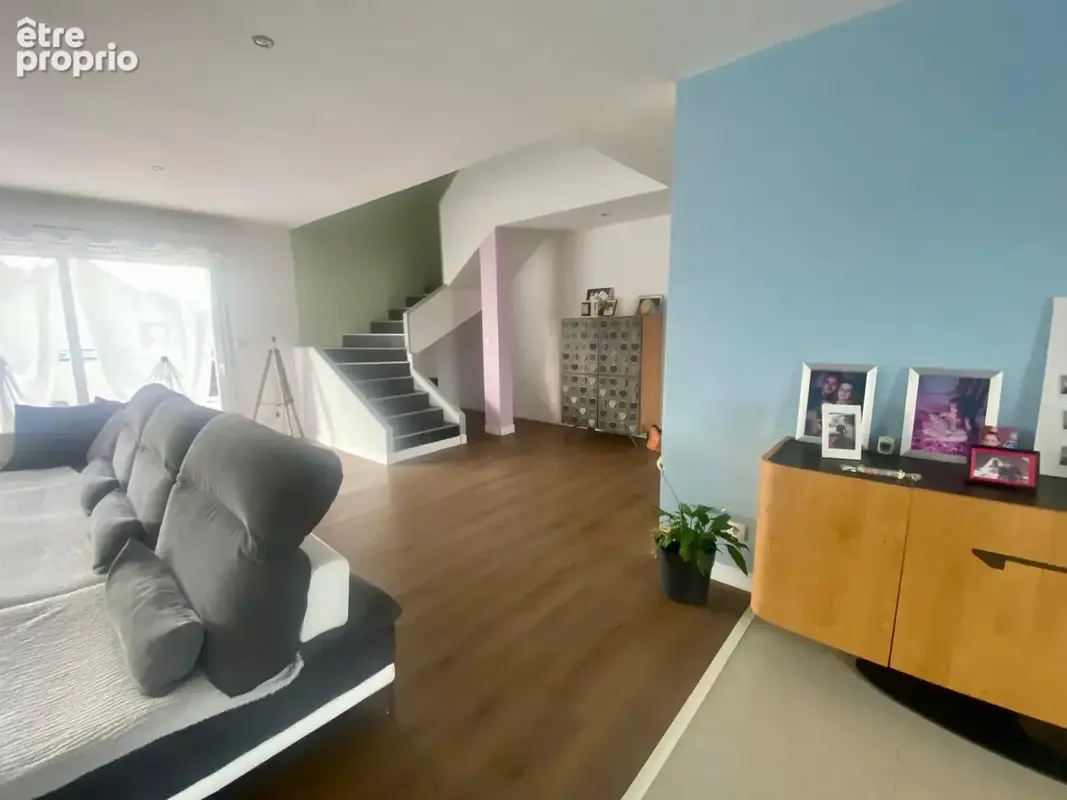 MAISON 207 M2 4 chambres dont une au RDC Piscine - photo 3