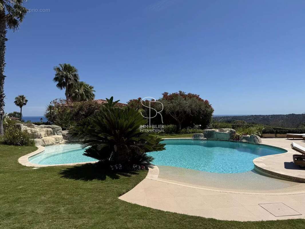 Maison à VILLENEUVE-LOUBET