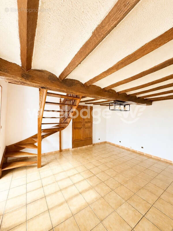 Maison à BOUSSIERES-SUR-SAMBRE