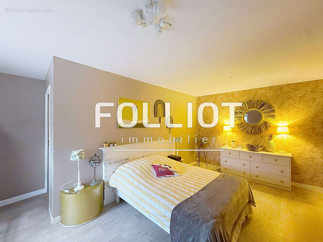 Maison à SAINT-PAIR-SUR-MER