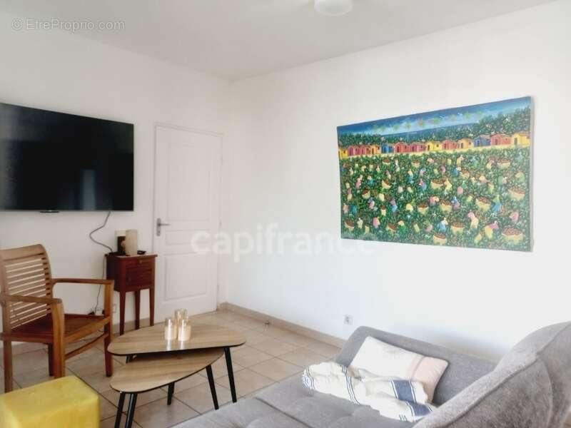 Appartement à BAIE-MAHAULT