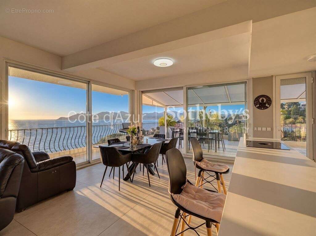Appartement à CANNES