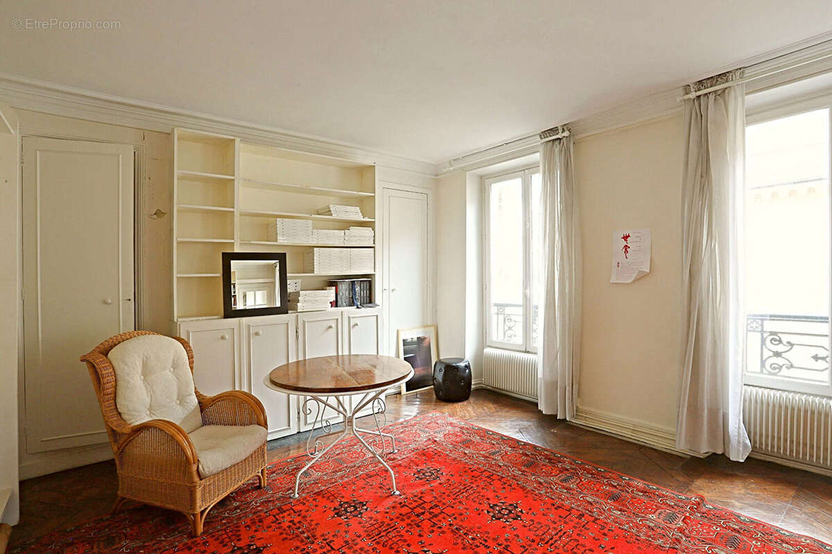 Appartement à PARIS-5E