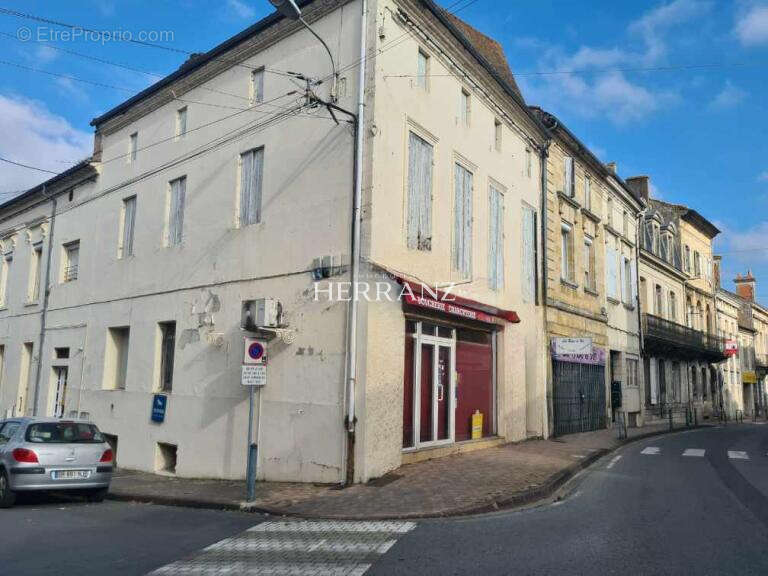 Appartement à MONTPON-MENESTEROL