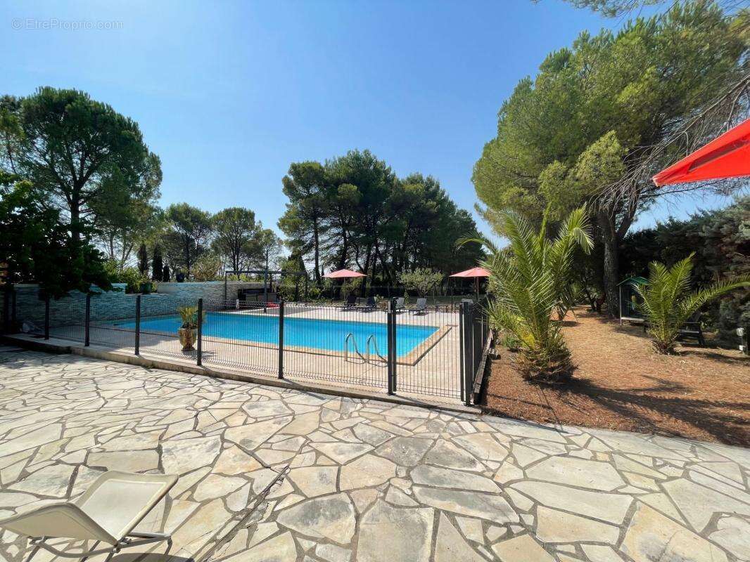 Villa familiale avec piscine, terrasses et grand jardin paysagé - photo 3