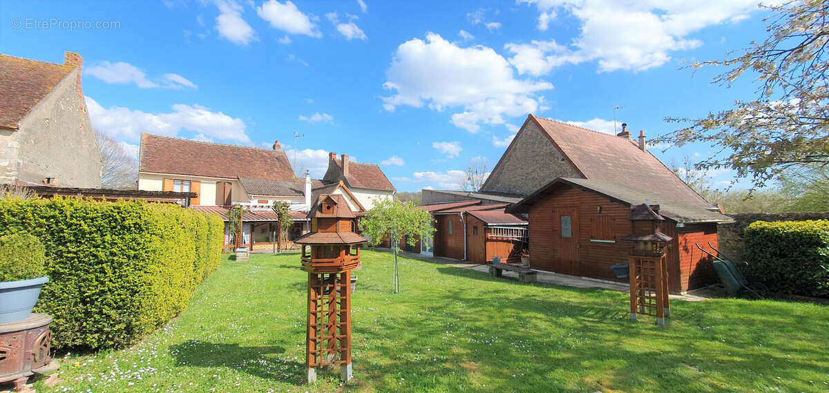 Maison à DONZY