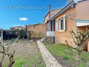 Maison à PIERRE-BENITE