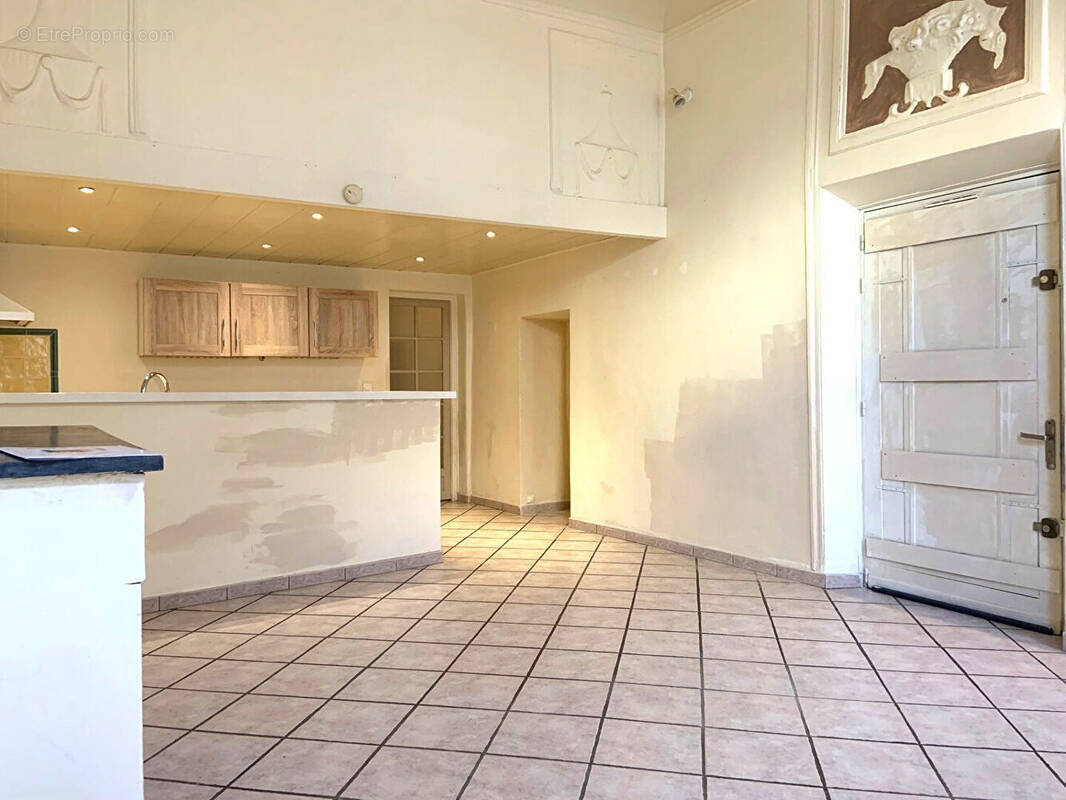 Appartement à TRETS