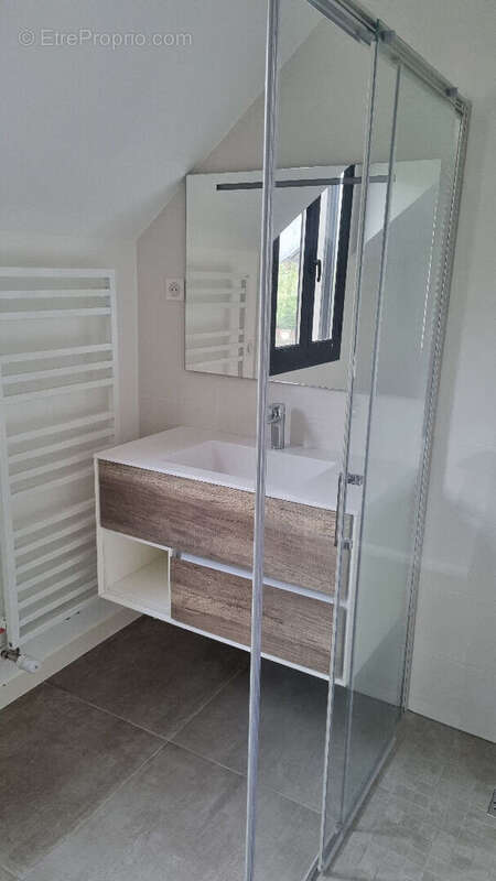 Maison à LE MESNIL-LE-ROI