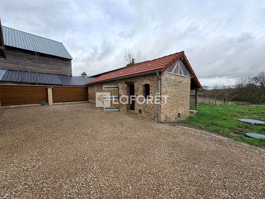 Maison à SAULCES-MONCLIN