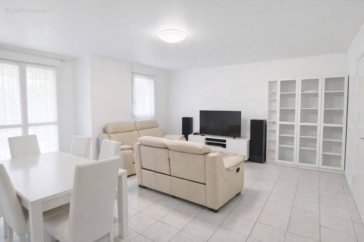 Maison à CHAMPS-SUR-MARNE