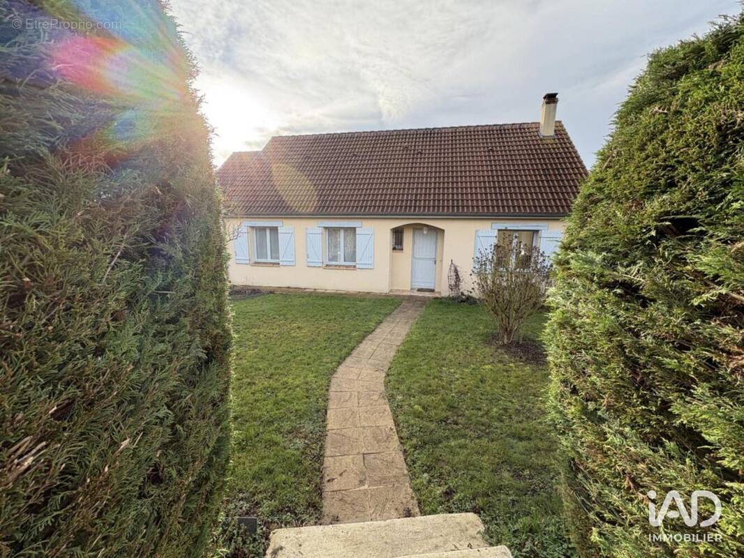 Photo 1 - Maison à SAINT-AUBIN-DES-COUDRAIS