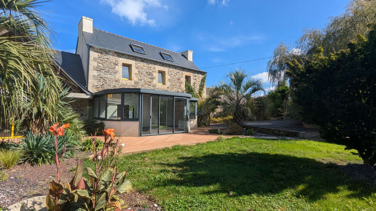 Maison 217m² à sainte-sève - photo 2