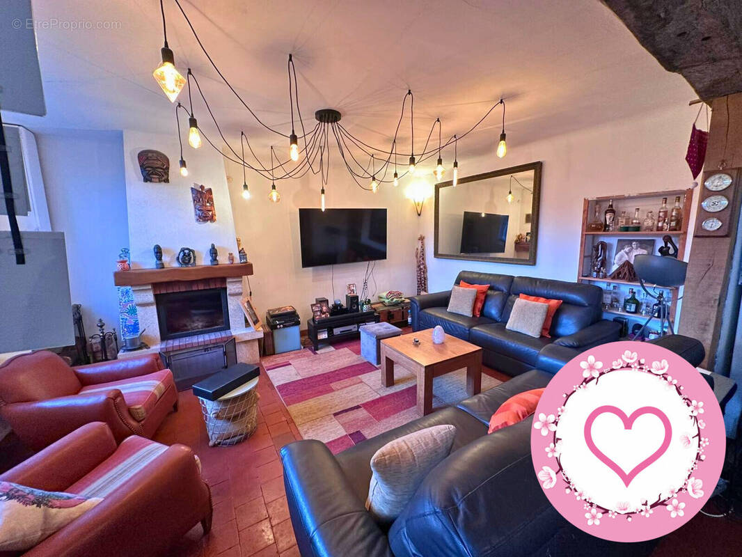 Maison à LES BORDES