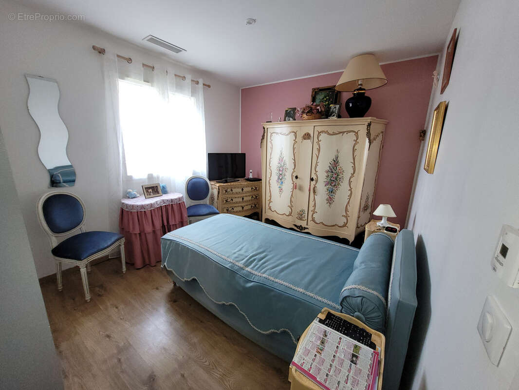 Maison à MOUSSAN