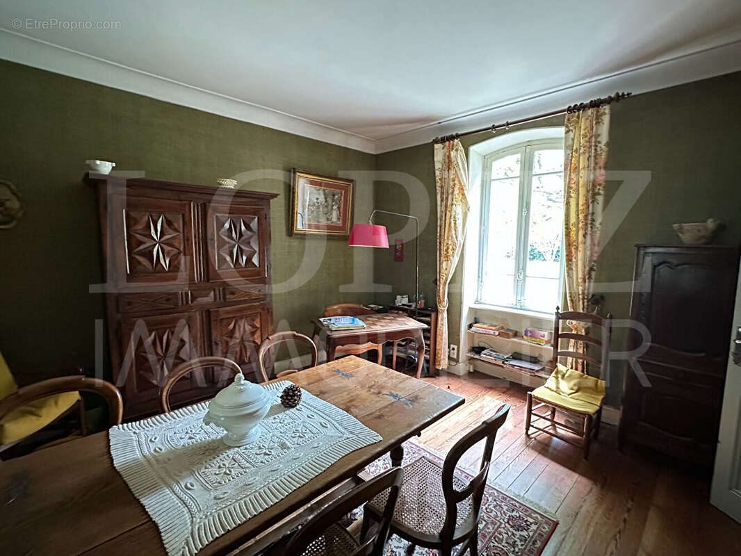 Maison à SAINT-AMANS-SOULT