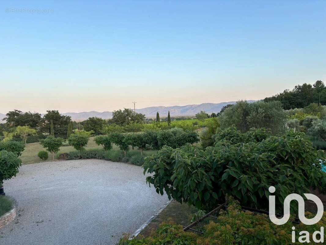 Photo 8 - Maison à LE CANNET-DES-MAURES