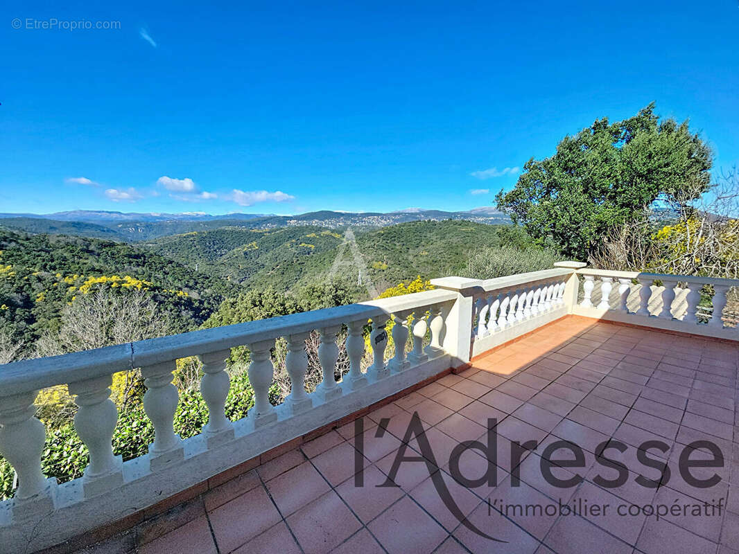 Magnifique villa 5 pièces 140 m² sur un terrain de 2000 m² à Tanneron ! - photo 4