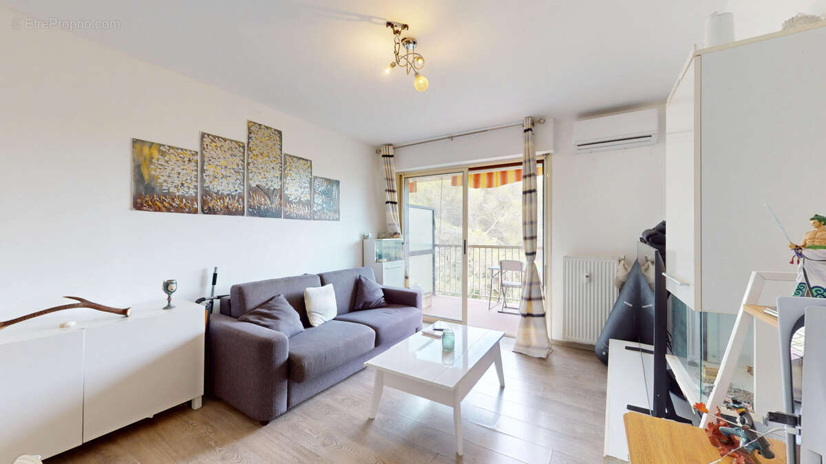 Appartement à PEYMEINADE