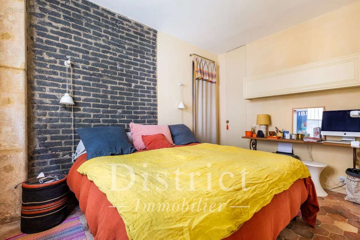 Appartement à PARIS-4E