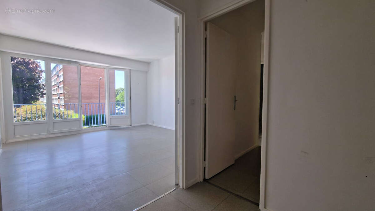 Appartement à AUBERGENVILLE