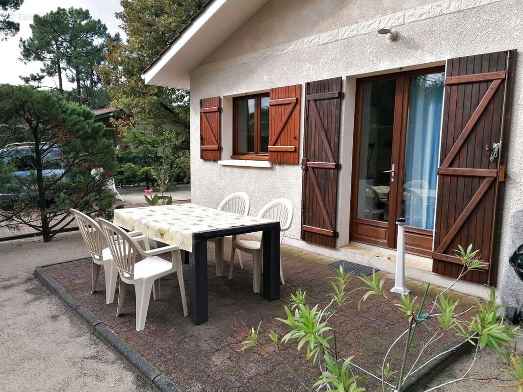 Maison sur 1050 m2 située à 700 m de la plage - photo 10