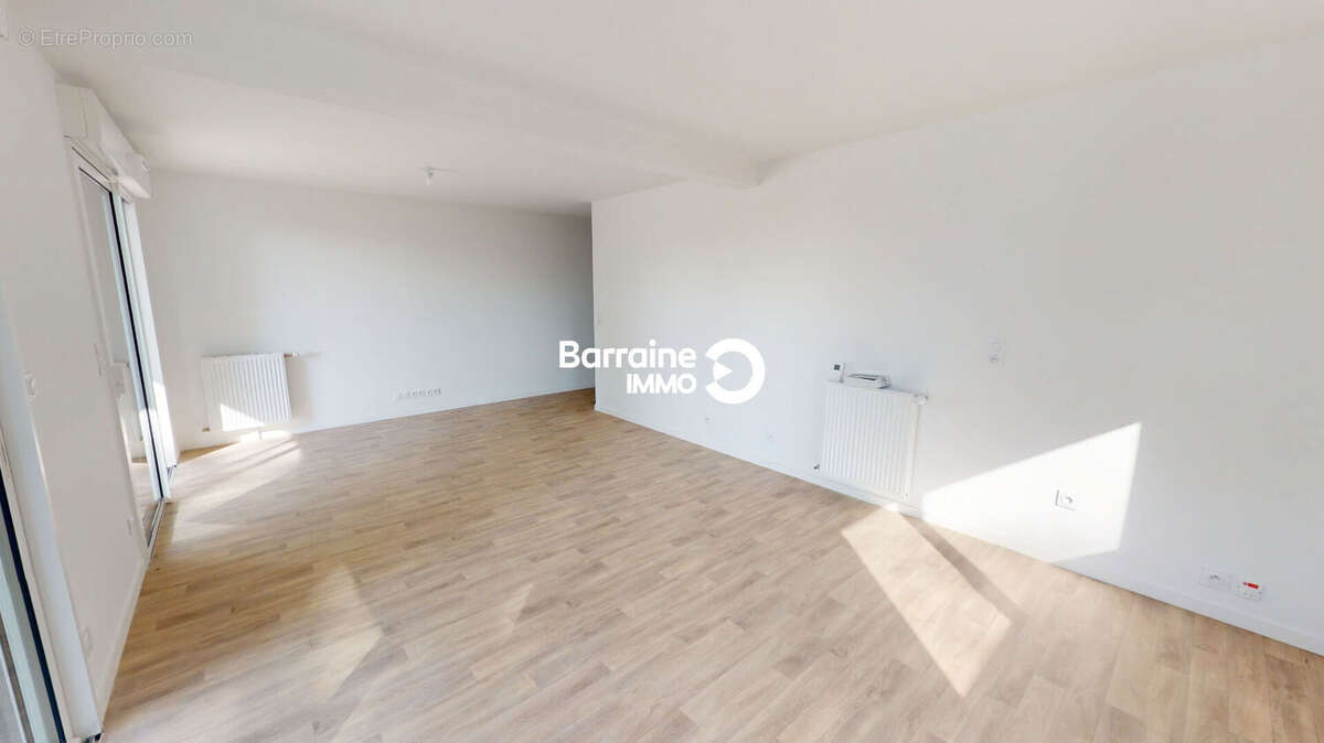 Appartement à LE RELECQ-KERHUON