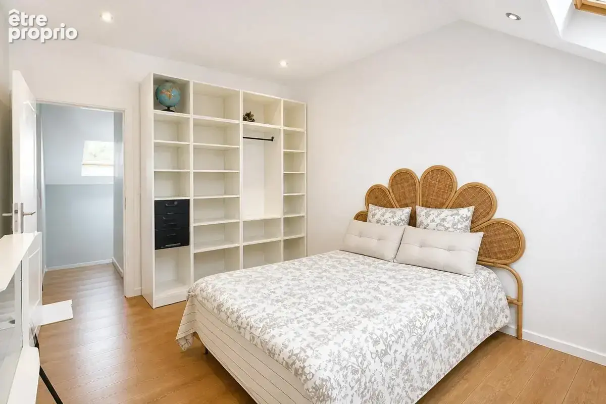 Maison de 6 pièces de 157 m² + sous-sol de 60 m2 à Marly-le-Roi - photo 8