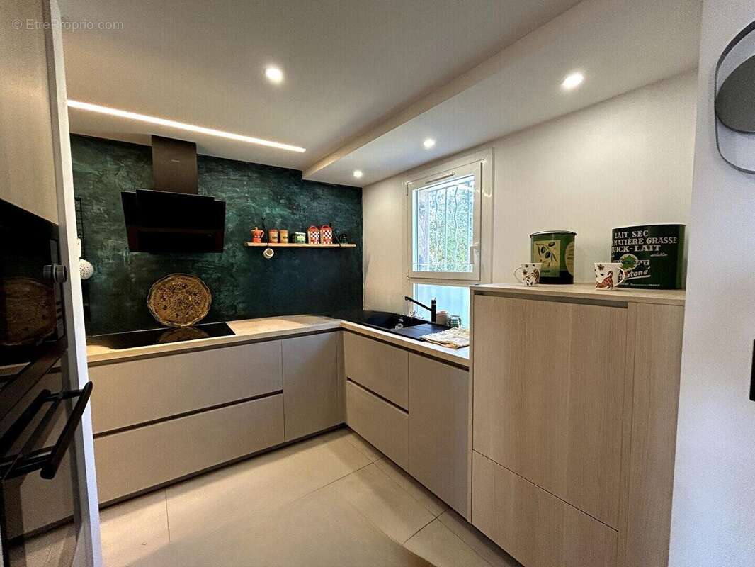 Appartement à LES ISSAMBRES