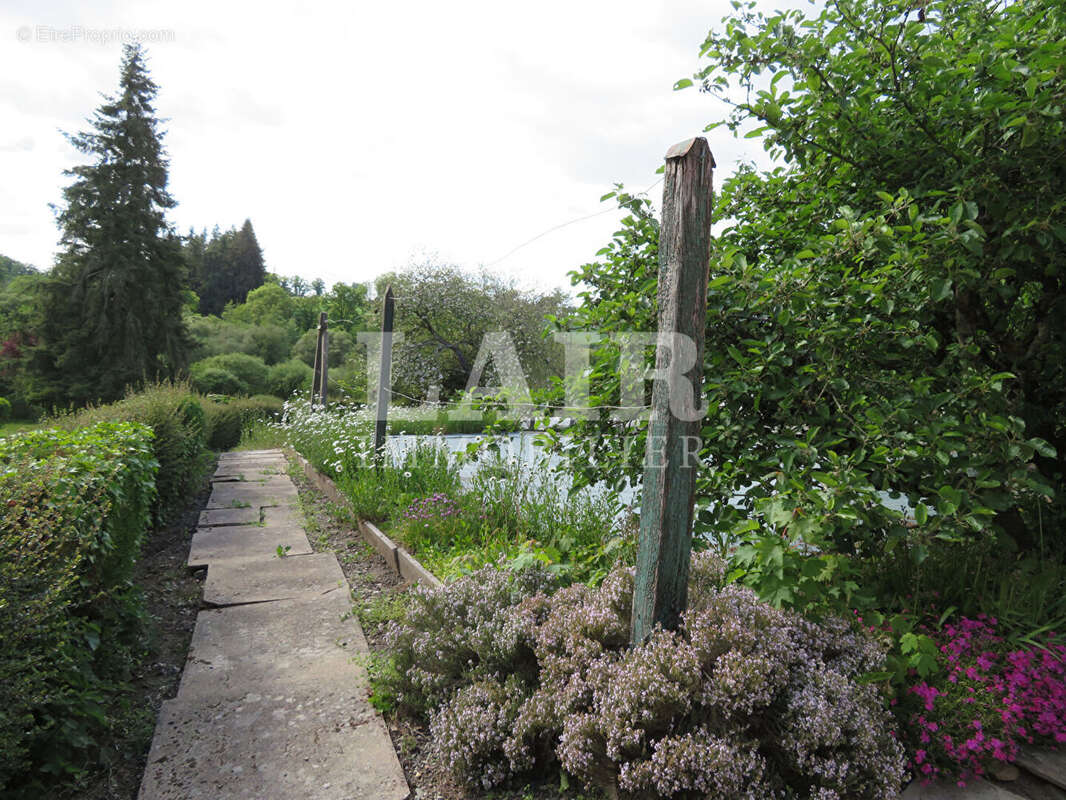 Maison à JAVRON-LES-CHAPELLES