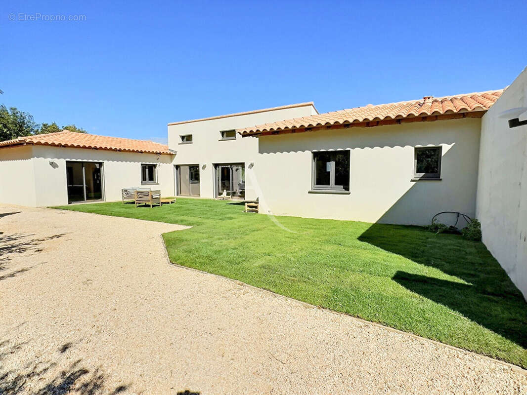 Maison à OMS