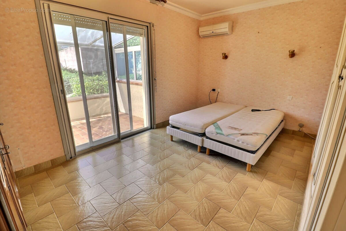 Maison à CLERMONT-L&#039;HERAULT