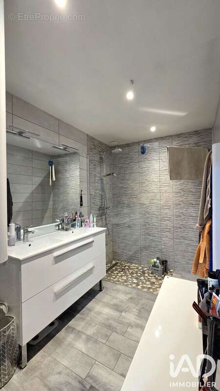 Maison 72 m² à Chalais  - photo 9